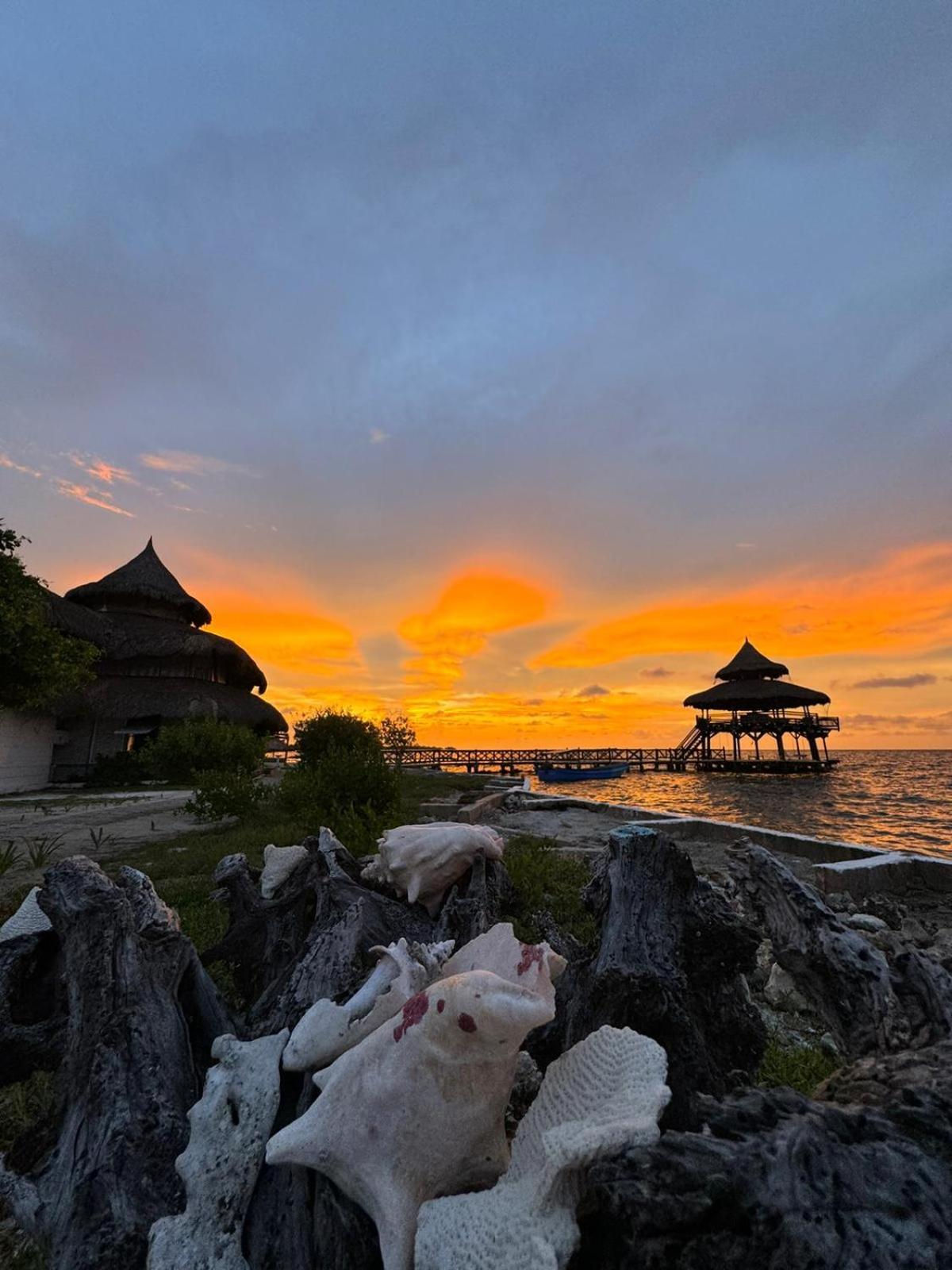El Embrujo Tintipan Hotel Tintipan Island Buitenkant foto