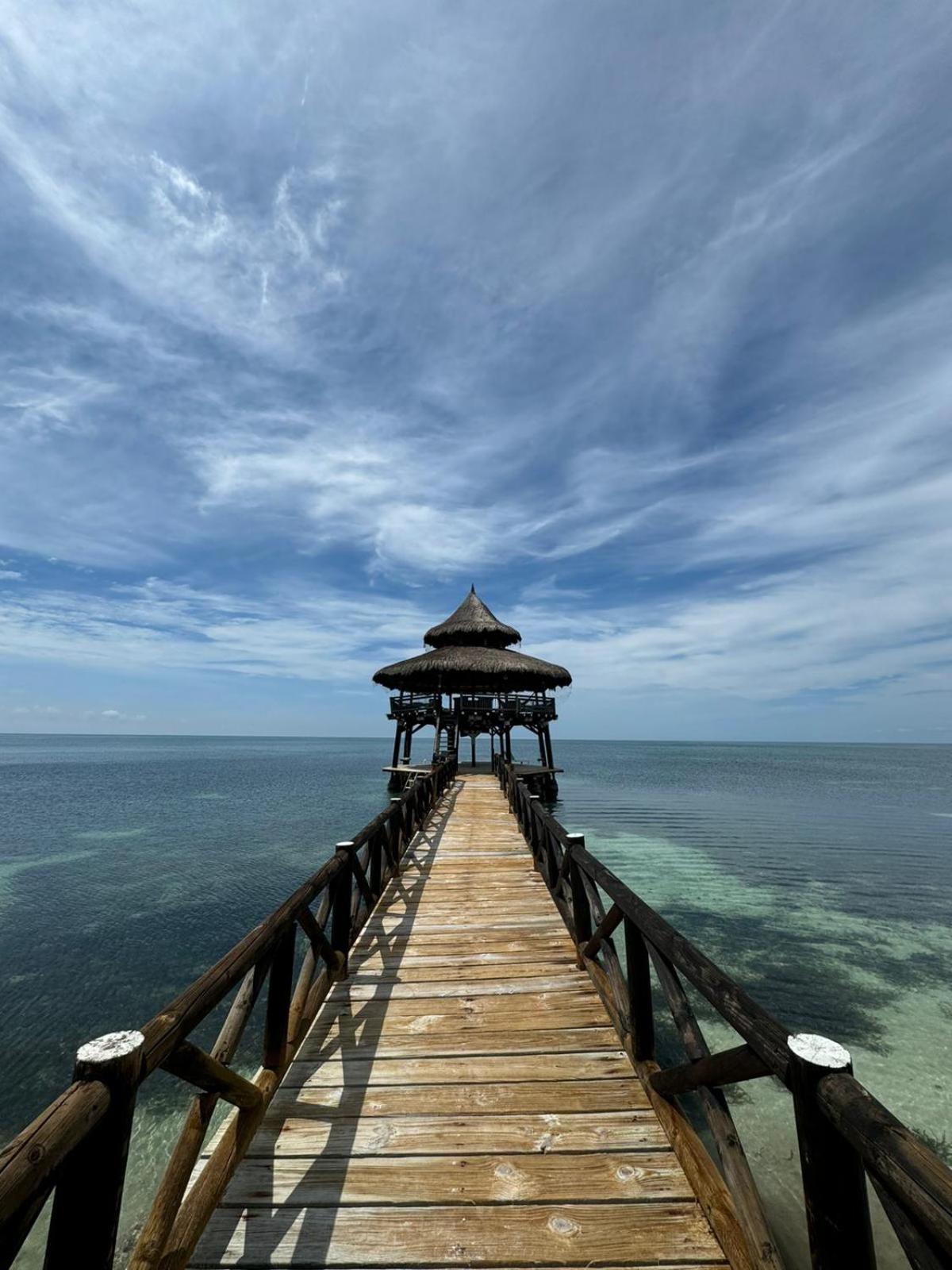 El Embrujo Tintipan Hotel Tintipan Island Buitenkant foto