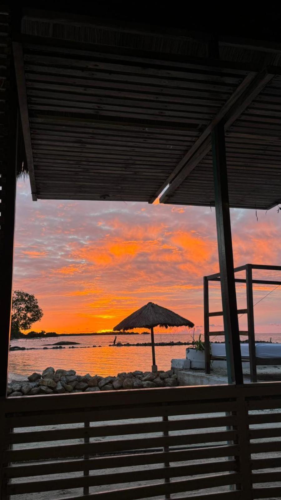 El Embrujo Tintipan Hotel Tintipan Island Buitenkant foto