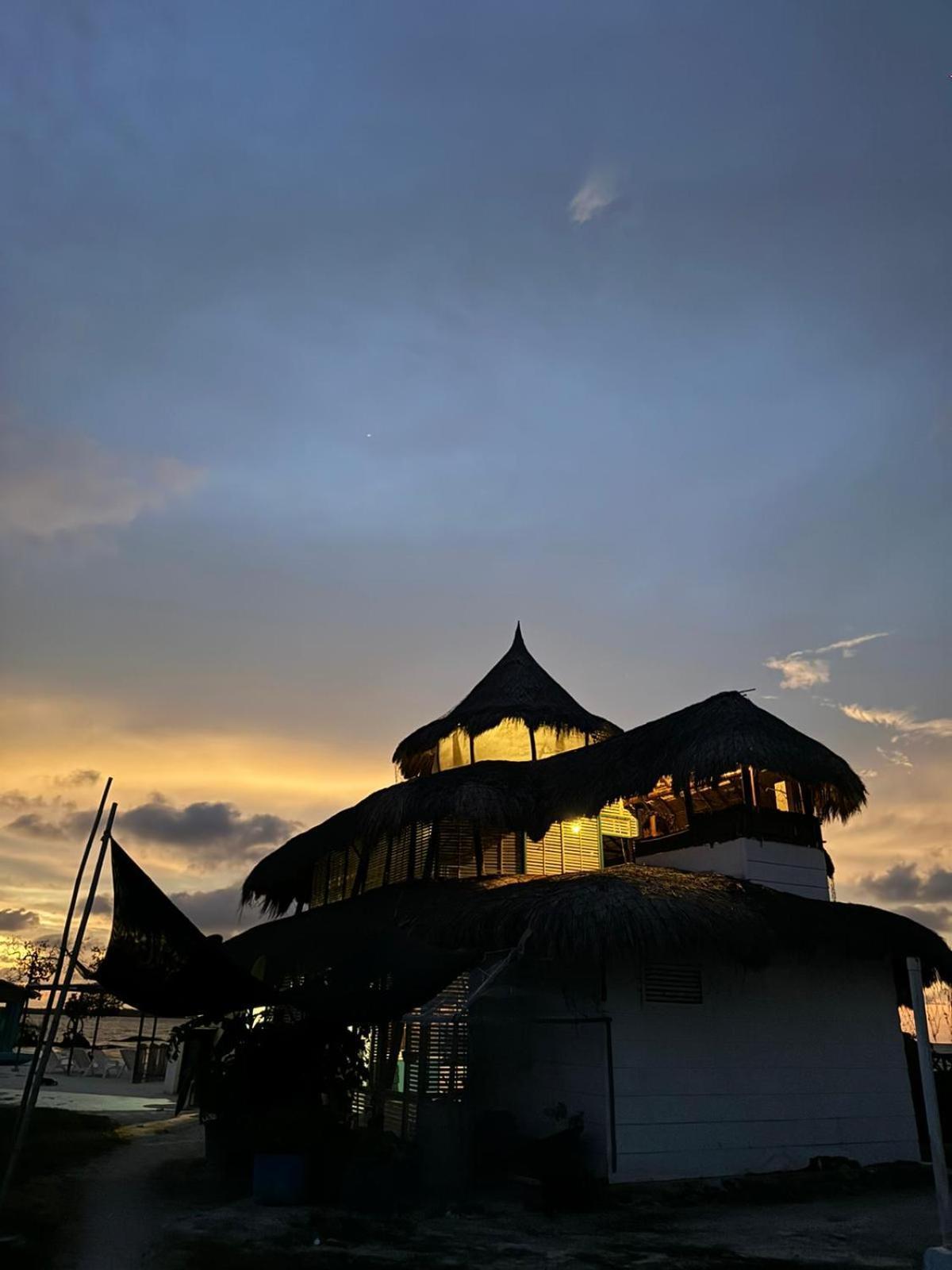El Embrujo Tintipan Hotel Tintipan Island Buitenkant foto